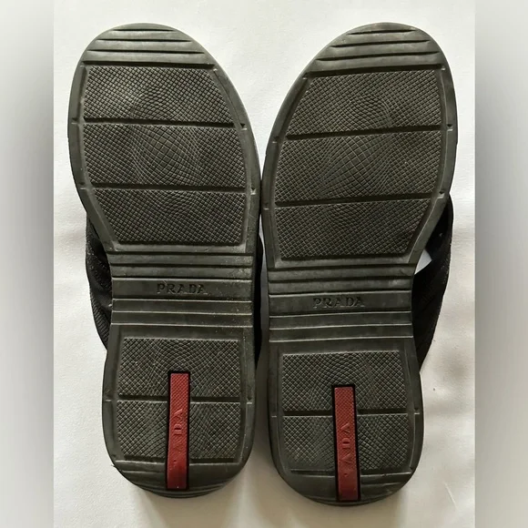 Men’s Prada slide thong sandals - Picture 2 of 2